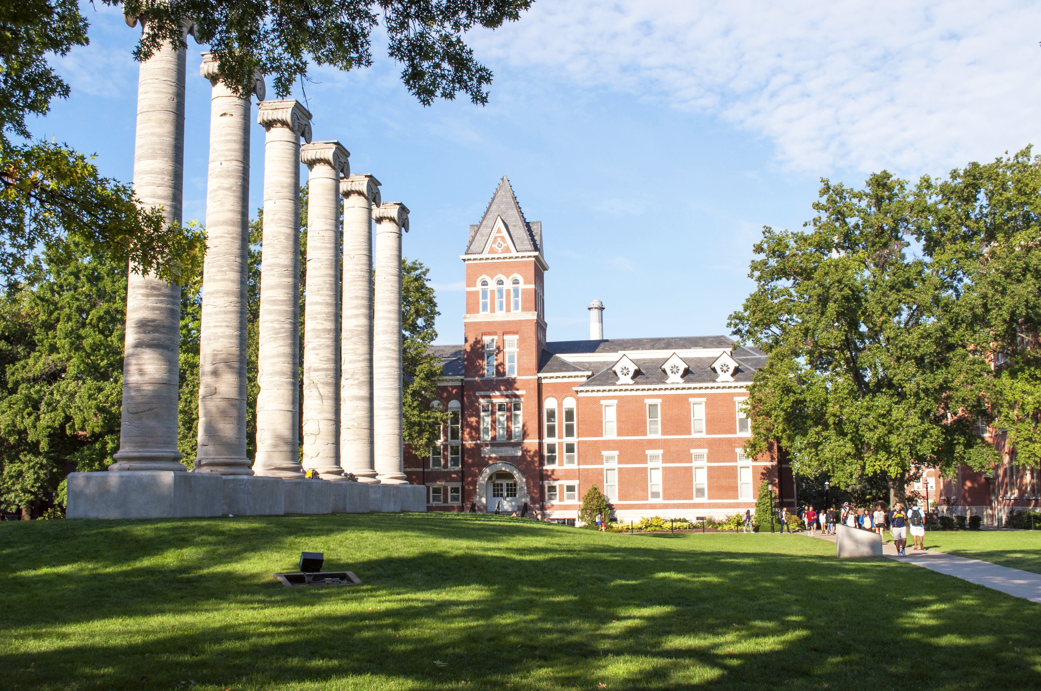 Mizzou Alumni Association - 2015 Faculty Alumni Award Winner Howard Glenn  Richards