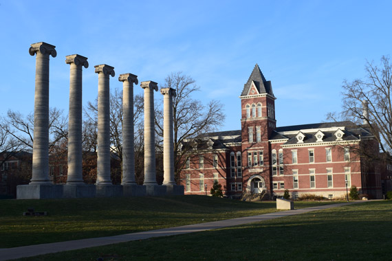 Lafferre with Columns in morning