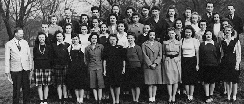 The first group of group of women trained to be radio technicians in a “Pre-Service Training Course” in 1943.
