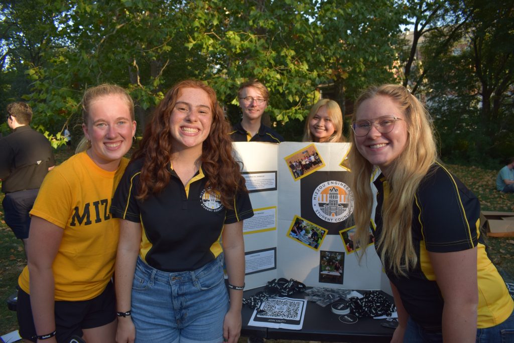 Mizzou Engineering Student Council hosted the New Student BBQ on August 25, 2022.