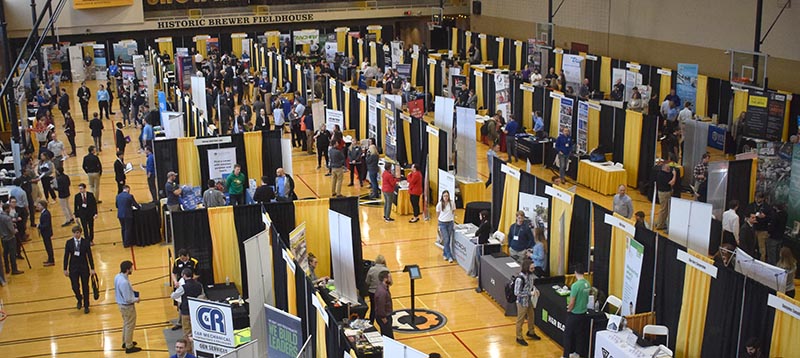 Photo of career fair from spring 2022