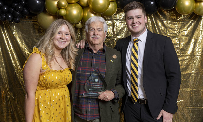 Steve Borgelt with two students