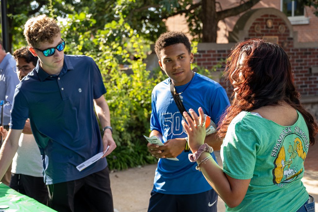 Students at New Student Barbecue 2026